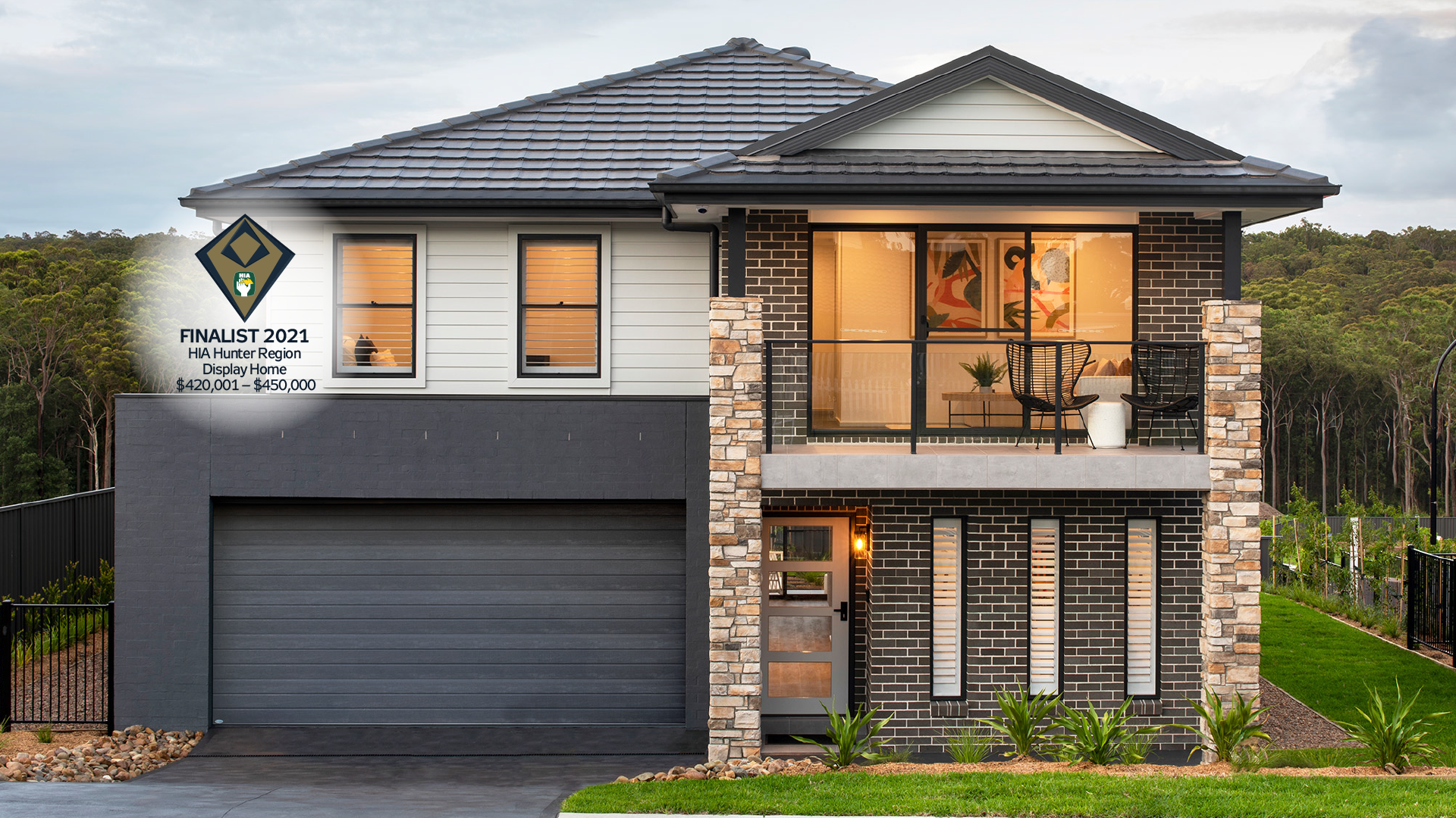 Byron 250 — gallery image 7