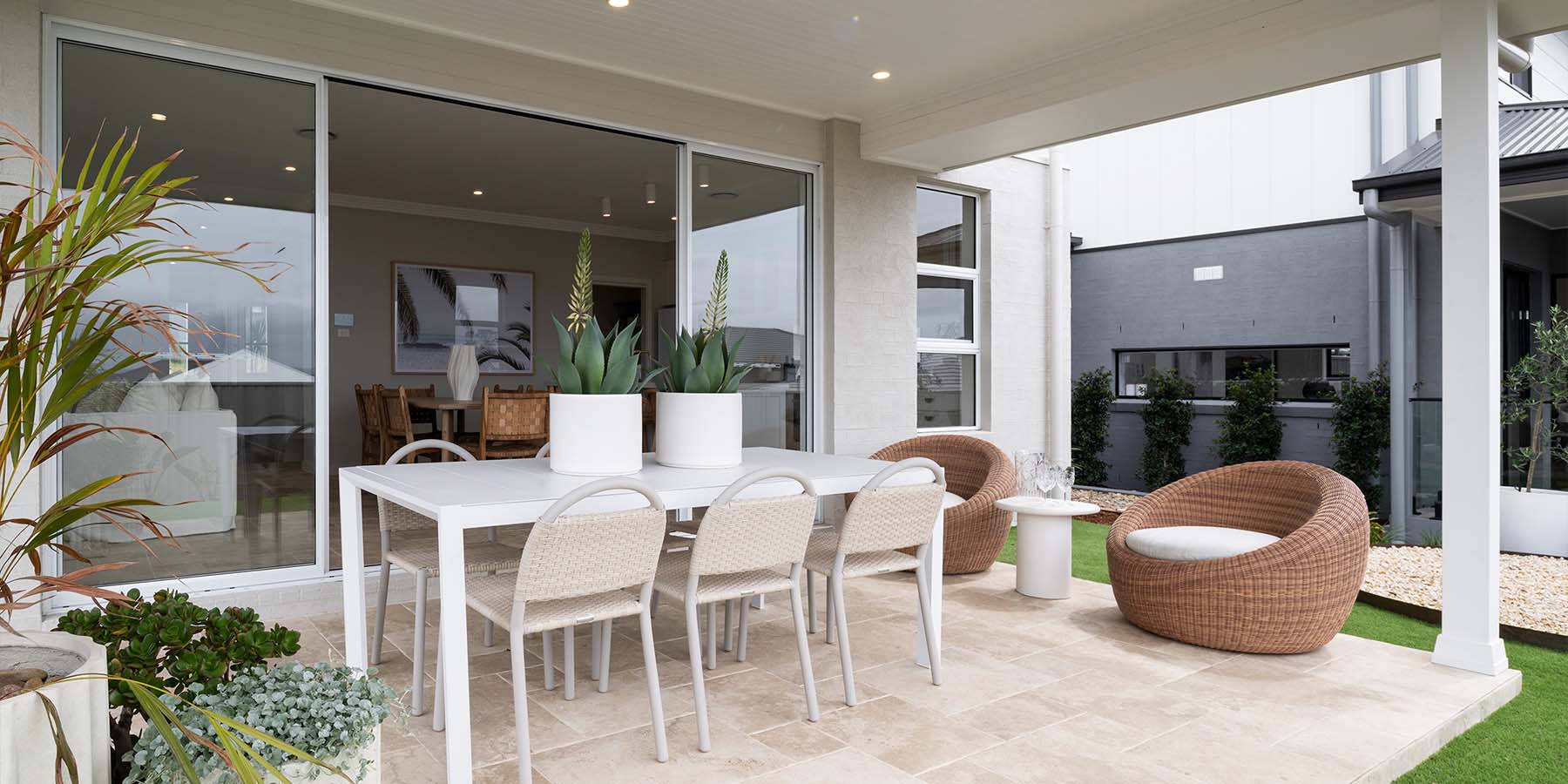 Byron 262 — gallery image 4