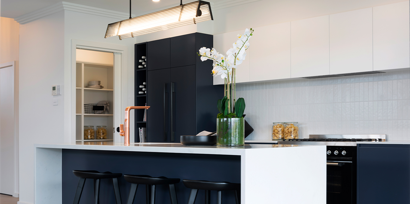 Riviera 267 — gallery image 3